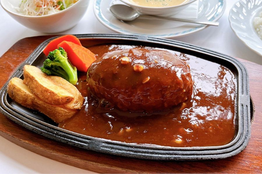 レストラン本陣