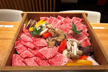 肉割烹　蕾