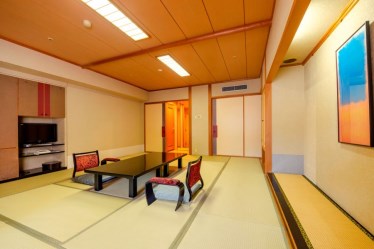 ホテルラヴィエ川良