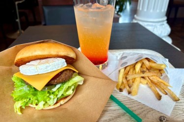 京都ダイコクバーガー