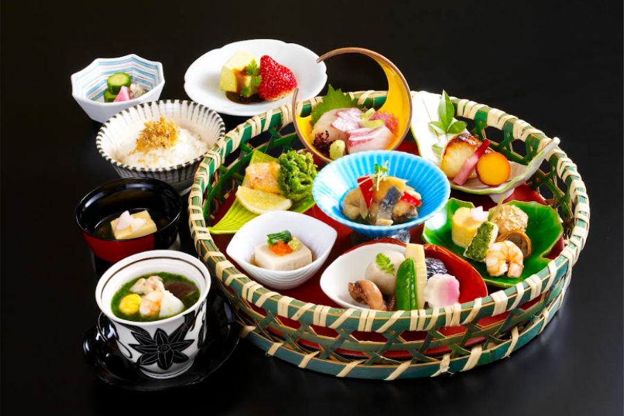 日本料理 熱海 凛