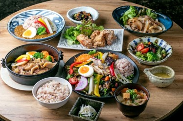 明日につなげる定食屋 アスショク