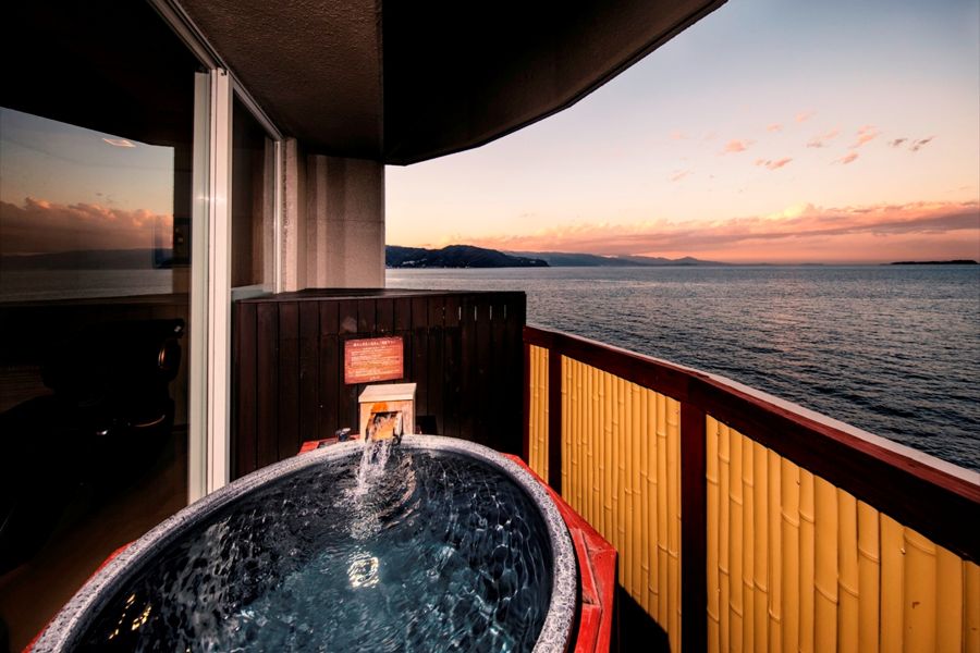 LUXURY 和 HOTEL　風の薫UMI