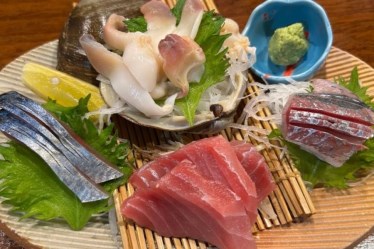 伊東大衆酒場炉端焼き炭心