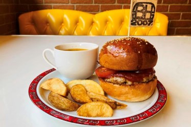 THE BURGER HEARTS