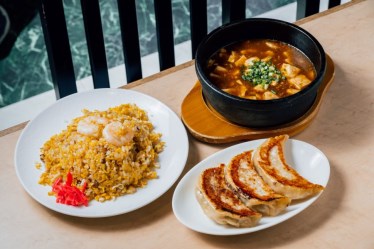 麺食堂　近江