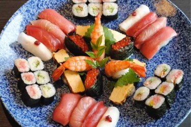 寿司割烹　志んや