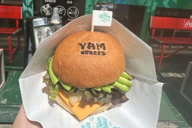 YAMBURGER石垣島