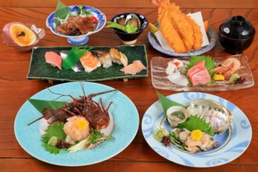 名物海老フライ・伊勢海老料理　伊勢大阪屋
